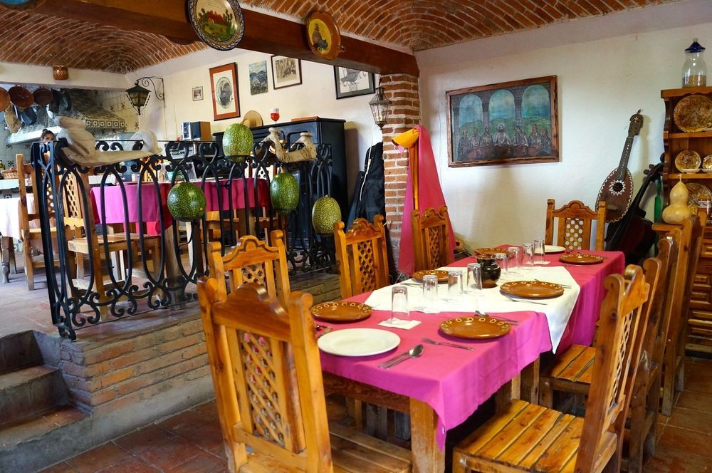 Hotel Aqui Es Mexico Сан Мигел де Аленде Екстериор снимка